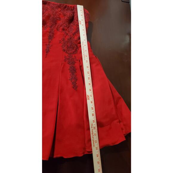 Marchesa Notte Strapless Embroidered Dress Size 2 Red Formal Cocktail Silk Blend - Picture 14 of 14